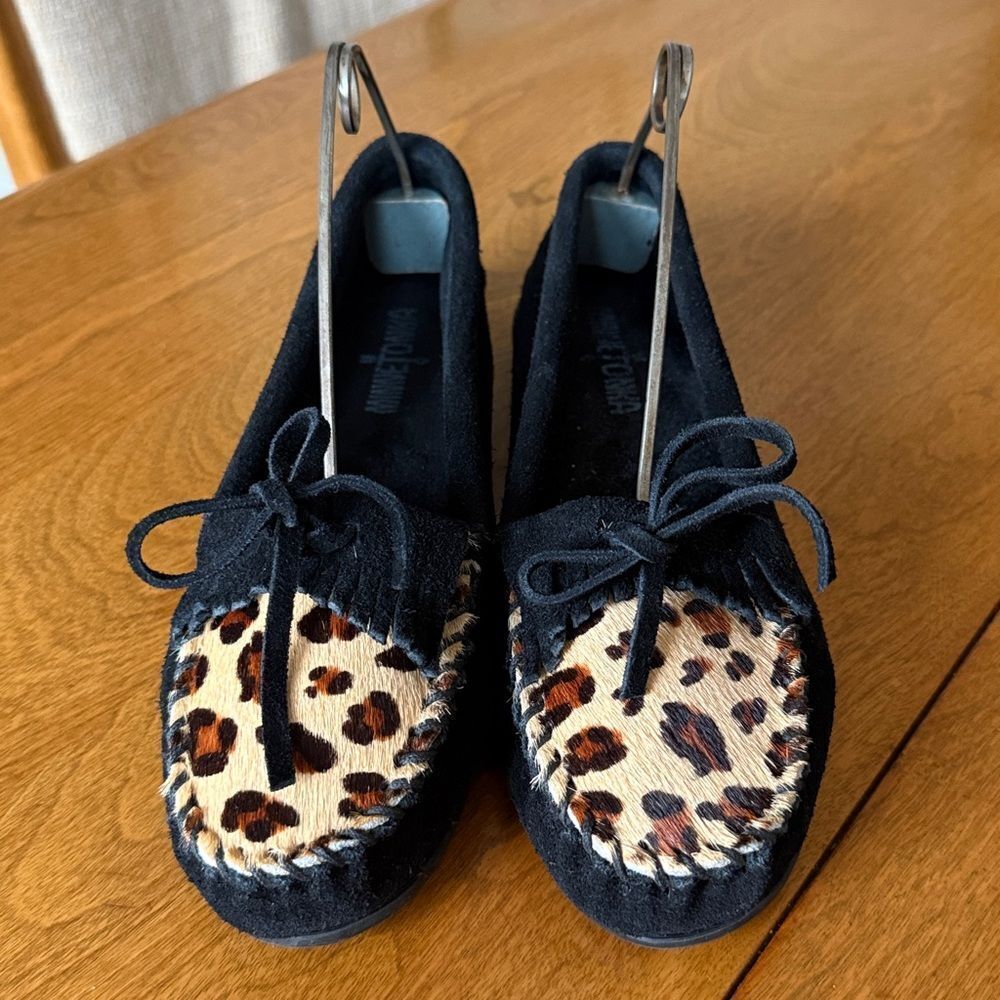 Minnetonka Leopard Kilty moccasin
